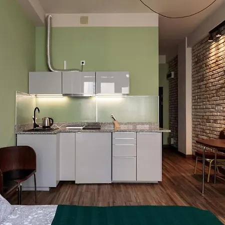 Close-golden - Cozy Studio - Main Rail Station&k24 Apartmán
