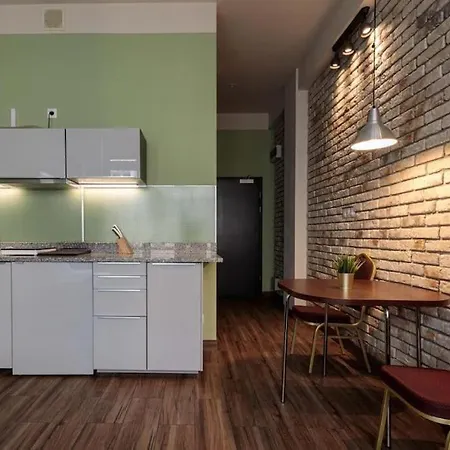 Close-golden - Cozy Studio - Main Rail Station&k24 Apartmán Vratislav